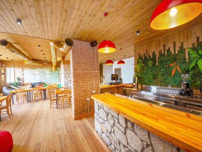 Aerial - poilsinė kelionė - NNN