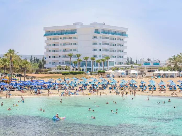 Tasia Maris Sands - poilsinė kelionė - NNN