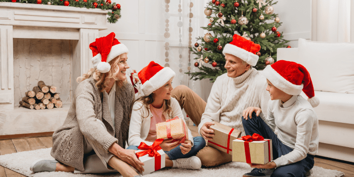 Per šias Kalėdas nustebink savo šeimą nuotaikingomis atostogomis su mūsų dovanų rinkiniais!