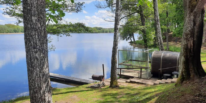 Slėnis, Sveikatinimo ir poilsio parkas - Viešbučiai Trakuose