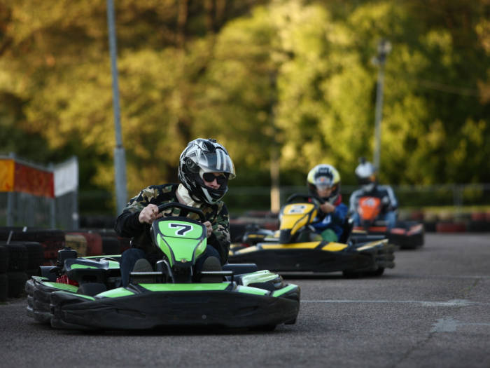 Gokartas -  Pasivažinėjimas kartingu Klaipėdoje - Viešbučiai Klaipėdoje