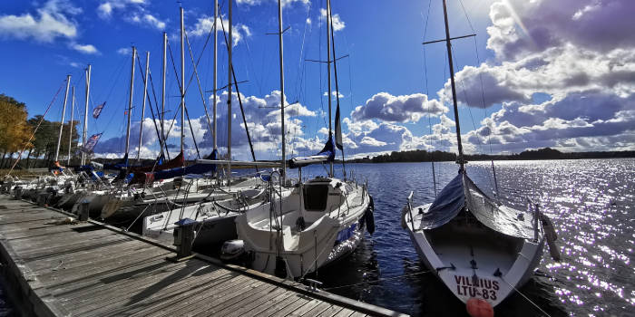 Slėnis, Sveikatinimo ir poilsio parkas - Viešbučiai Trakuose