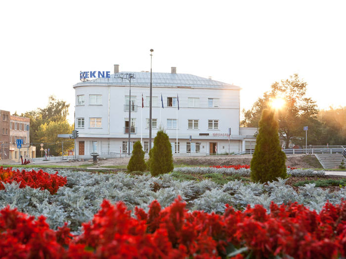 Kolonna Hotel Rēzekne - Viešbučiai Rezeknėje