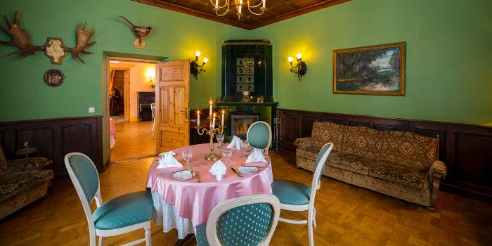 Mārcienas muiža - Viešbučiai Maduonos savivaldybėje