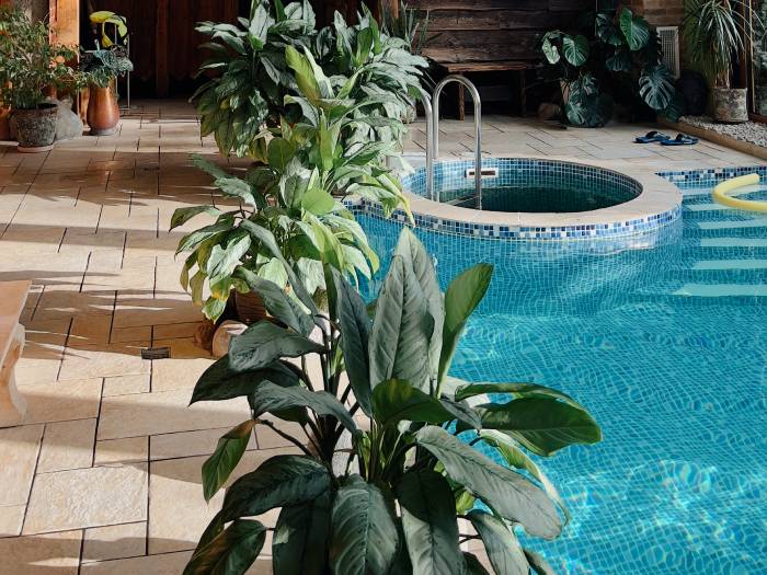 Mārcienas muiža - Viešbučiai Maduonos savivaldybėje